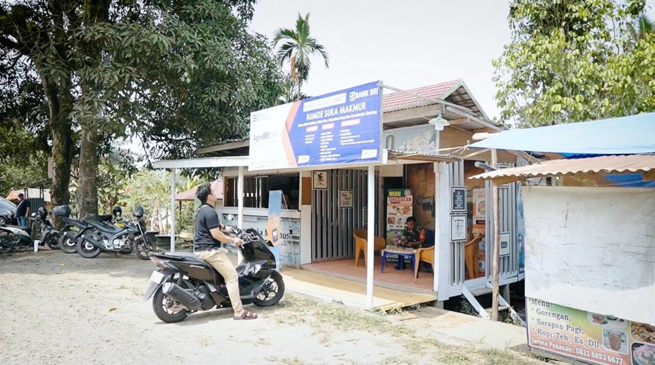 Desa Ibru. Desa kecil yang terletak di Kecamatan Mestong, Kabupaten Muaro Jambi ini, terpilih sebagai Desa Inovatif dan Digitalisasi Terbaik dalam program Desa BRILiaN. dok. BRI. Inilah Pemenang Desa BRILiaN Paling Inovatif dan Digitalisasi Terbaik