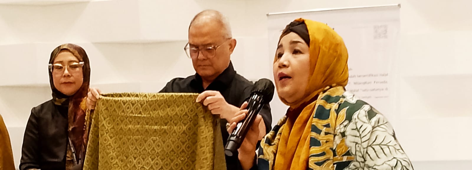 Direktur Utama PT MilangKori Persada sekaligus CEO dan founder KainHalal, Fitriani Kuroda. dok. Wandi/InfoPublik. KainHalal dan Peluang Indonesia jadi Kiblat Fashion Halal Dunia