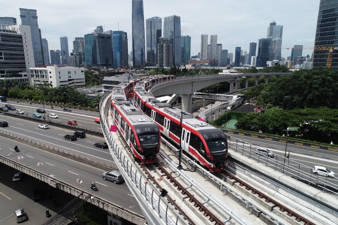 Jumlah Pengguna Meningkat, KAI Operasikan lagi 308 Perjalanan LRT