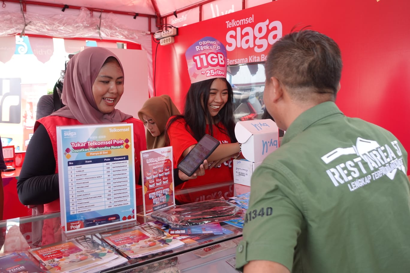 Posko RAFI Telkomsel Siap Manjakan Pelanggan