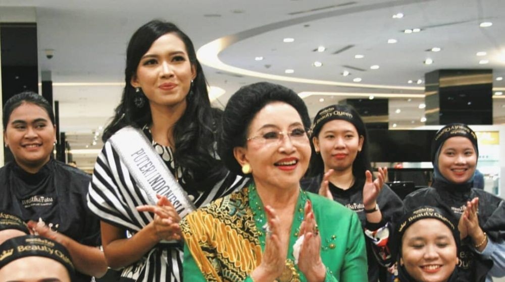 Wakil Ketua MPR RI 2004-2009, yang juga Pendiri Mustika Ratu Mooryati Soedibjo. dok. Instagram fatmaayuu. IDNtimes. Mooryati Soedibyo Berpulang, Kita Kehilangan Empu Jamu Indonesia