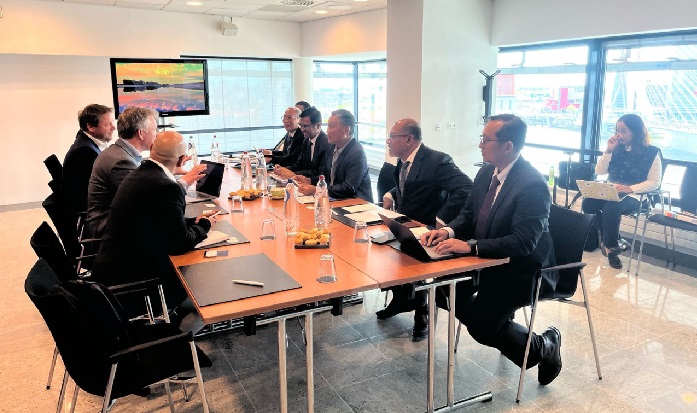 Indonesia Undang Perusahaan Belanda Investasi di Bidang Energi Bersih