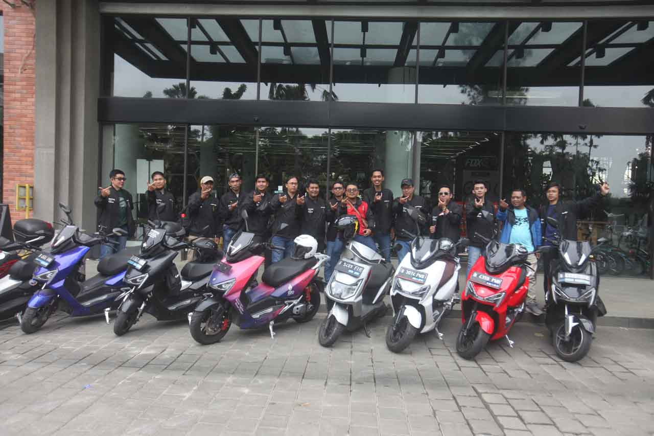 PT Terang Dunia Internusa Tbk. (UNTD) menggelar “United E-Motor Community Gathering”, di The Spoke Bistro Alam Sutera, Tangerang Selatan, Sabtu (4/5/2024), diikuti pengguna motor listrik United E-Motor se-Jabodetabek. dok. ist. United E-Motor Community Gathering, Wadah Silaturahim Pelanggan Setia