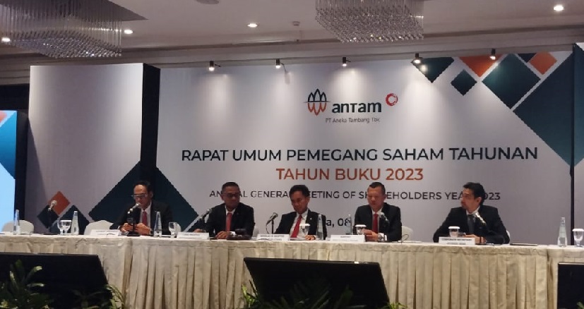 Manajeme PT Aneka Tambang (ANTAM) ketika menggelar RUPS di Jakarta Rabu (8/5) Antam (ANTM) Putuskan Bagi Dividen Rp3,08T Setara 100 Persen Laba 2023
