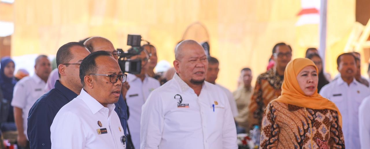 Ketua DPD RI La Nyalla Mahmud Mattalatta bersama Gubernur Jatim 2019-2024 Khofifah Indar Parawansa. dok. DPD. Dapat Hibah, DPD RI Bangun Kantor Perwakilan di Surabaya Jawa Timur