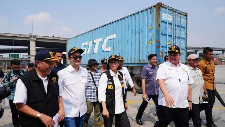 Menkeu Sudah Keluarkan 16.451 Kontainer yang Tertahan di Pelabuhan