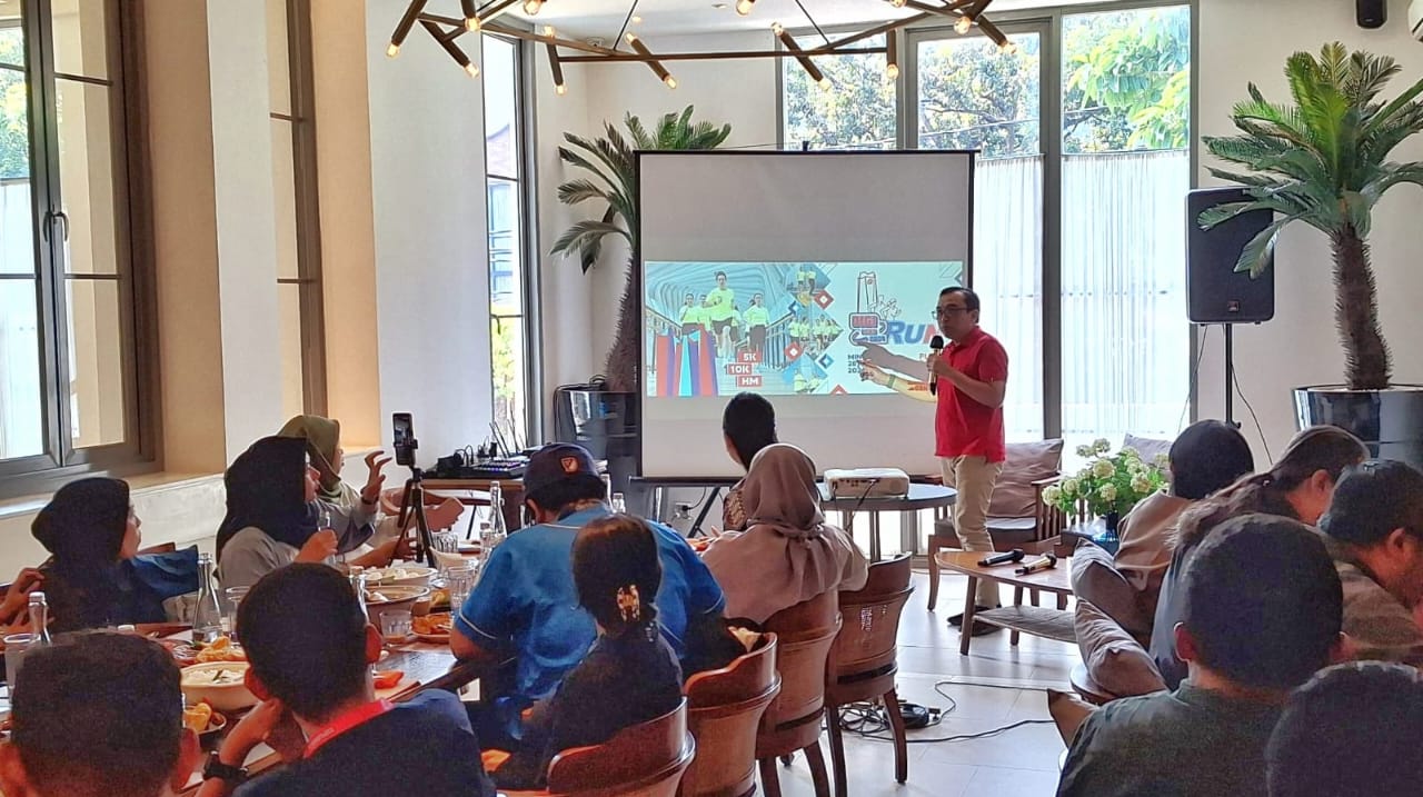 VP Corporate Communication Telkom, Andri Herawan Sasoko memberikan pemaparan terkait pergelaran perdana Digiland Run 2024 sebagai bagian dari perayaan HUT Telkom ke-59 yang siap digelar di akhir Juli 2024. dok. Telkom. Sambut Puncak Peringatan HUT Ke-59, Telkom Gelar Digiland Run 2024
