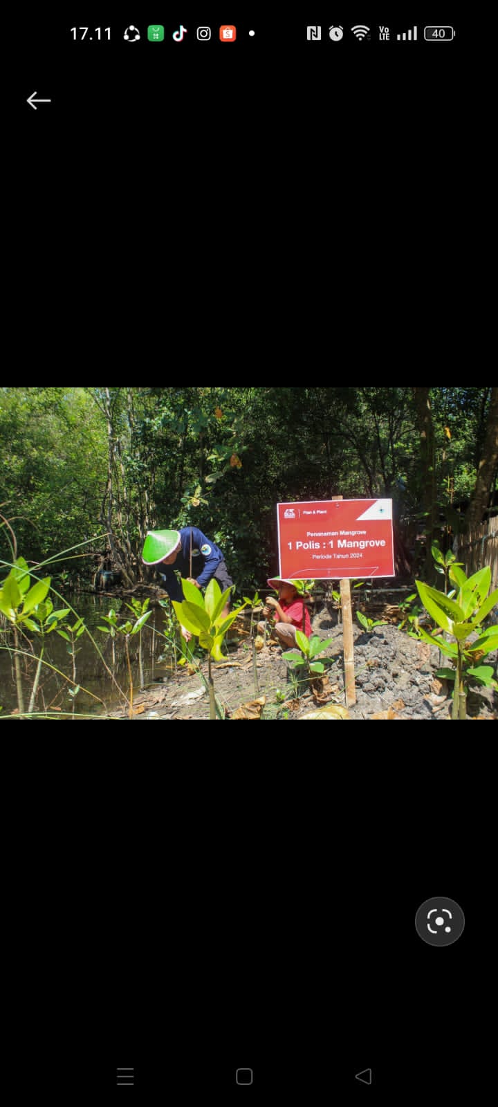Penanaman pohon mangrove untuk program PLAN & PLANT Generali Indonesia yang dilakukan oleh warga lokal di wilayah kawasan UNESCO Global Geopark Ciletuh, Sukabumi, Jawa Barat. dok. Generali. Komitmen Keberlanjutan, 3,2 Juta Kg Carbon Offset dari Generali