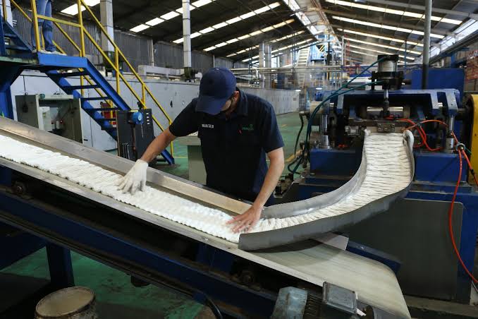Inocycle (INOV) Siap Tampung Limbah Botol Produsen AMDK, ini Tujuannya