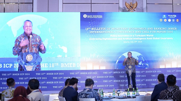 Gubernur Bank Indonesia, Perry Warjiyo dalam Konferensi Internasional dan Call for Papers, “The 18th International Conference and Call for Papers, Bulletin of Monetary Economics and Banking (BMEB) – 2024 BI Diskusikan Risiko Penggunaan AI untuk Perumusan Kebijakan