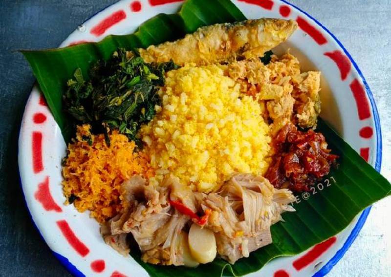 Ilustrasi nasi jagung komplet. Menu Makan Bergizi Gratis, Menko Muhadjir Usul Nasi Jagung