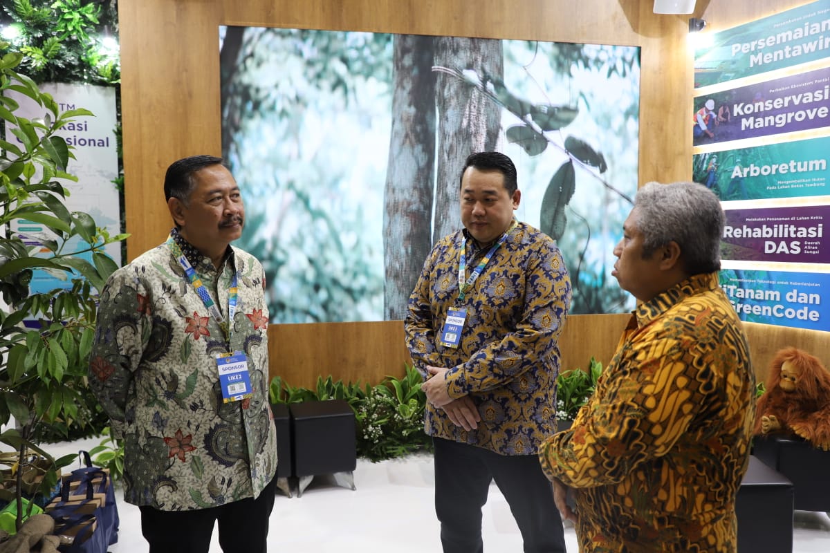 Pengurus Indo Tambangraya di Festival LIKE 2024. FOTO - ISTIMEWA Ramaikan Festival LIKE 2024, ITMG Sodorkan Beragam Inisiatif Berikut