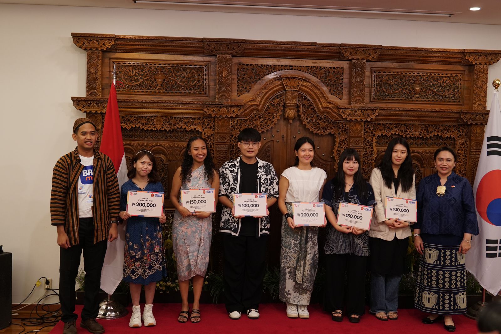 BRI turut memeriahkan perayaan Hari Ulang Tahun ke-79 Republik Indonesia yang diselenggarakan Kedutaan Besar Republik Indonesia (KBRI) di Seoul, Sabtu (17/8/2024). Dukungan ini bagian dari komitmen BRI mempererat persatuan diaspora Indonesia, khususnya di Korea Selatan. dok. BRI. Perkuat Jaringan di Korsel, BRI Rayakan HUT ke-79 RI Bersama Diaspora