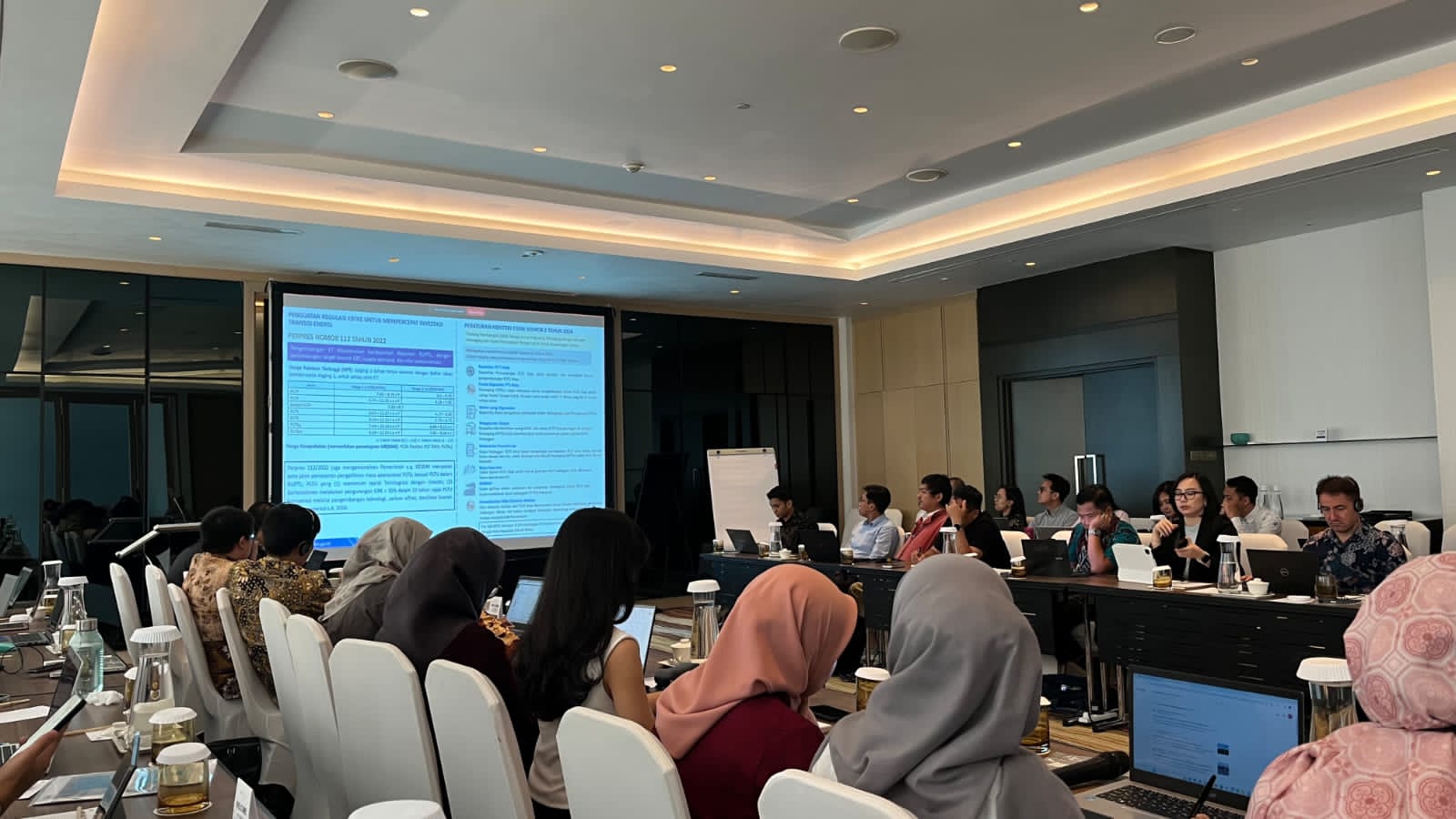 Focus Group Discussion (FGD) bertemakan Ikut FGD NZIP, Jababeka Cerita Progres Dekarbonisasi Kawasan Industri