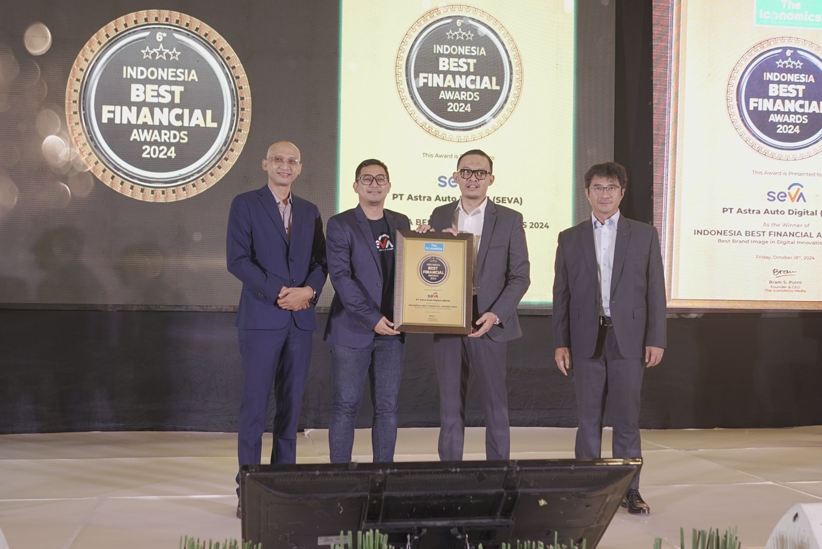 Astra Auto Digital (SEVA) kembali meraih penghargaan di ajang 6th The Iconomics Financial Awards 2024. SEVA dianugerahi sebagai pemenang dalam kategori “Best Brand Image in Digital Innovation” SEVA Raih Penghargaan di 6th The Iconomics Financial Awards 2024