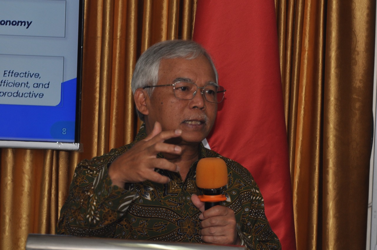 Jasmin, Direktur Distribution & Institutional Funding BTN, kala memberi kuliah umum di UPN Veteran Yogyakarta, Kamis (14/11). Genjot Dana Murah, BTN Gandeng UPN Veteran Yogyakarta