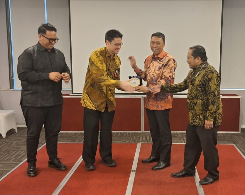 PT IDX Solusi Teknologi Informasi (IDXSTI) hari ini resmi meluncurkan layanan inovatif berbasis kecerdasan buatan, IDXSTI Luncurkan AI untuk Pelaporan Keberlanjutan Emiten