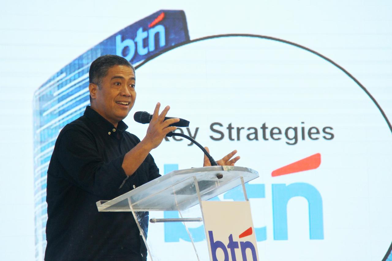 Direktur Consumer BTN Hirwandi Gafar kala membuka Kick Off New Sales Force Management KPR Non Subsidi di Jakarta, Sabtu (1/2). FOTO - ISTIMEWA Kebut Program Ini, BBTN Transformasi Pengelolaan Sales KPR Non Subsidi