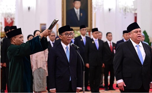 Presiden Prabowo Subianto, Rabu (19/2) melakukan reshufle kabinet dengan melantik Brian Yuliarto sebagai Mendiktisaintek menggantikan Satryo Brodjonegoro Reshufle Kabinet: Menteri Brian Siap Dukung Program Strategis Prabowo
