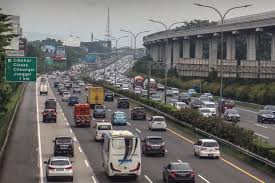 Ilustrasi tol Jagorawi. Dok. SINDOnews. Jasa Marga Prediksi Terjadi Peningkatan Volume Lalu Lintas