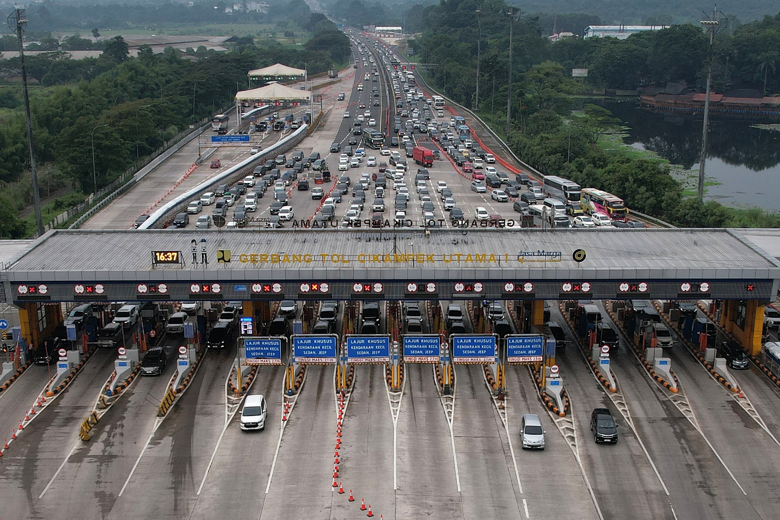 918 Ribu Kendaraan Kembali ke Jabotabek pada H1 Hingga H+3 Idulfitri