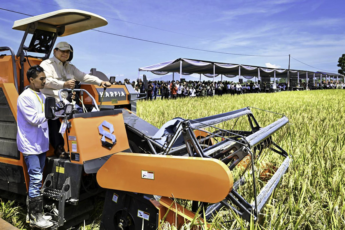 Panen Raya, Prabowo: Petani Adalah Tulang Punggung Bangsa