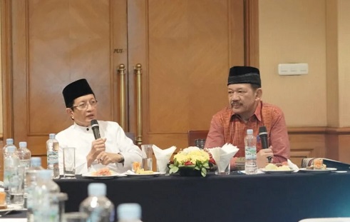 Menteri Agama (Menag) Nasaruddin Umar dalam diskusi yang diprakarsai Badan Amil Zakat Nasional (Baznas), di Jakarta, Rabu (16/4/25) Potensi Zakat Rp320T, Menag Bakal Bentuk Lembaga Pengelolaan Dana Umat