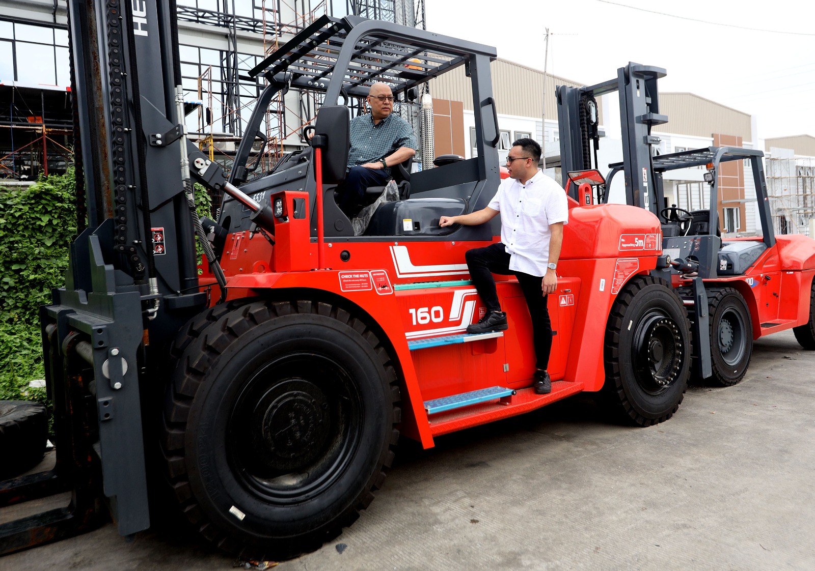 Sang Dirut Borong 21,24 Juta Saham SMIL Diharga Tinggi