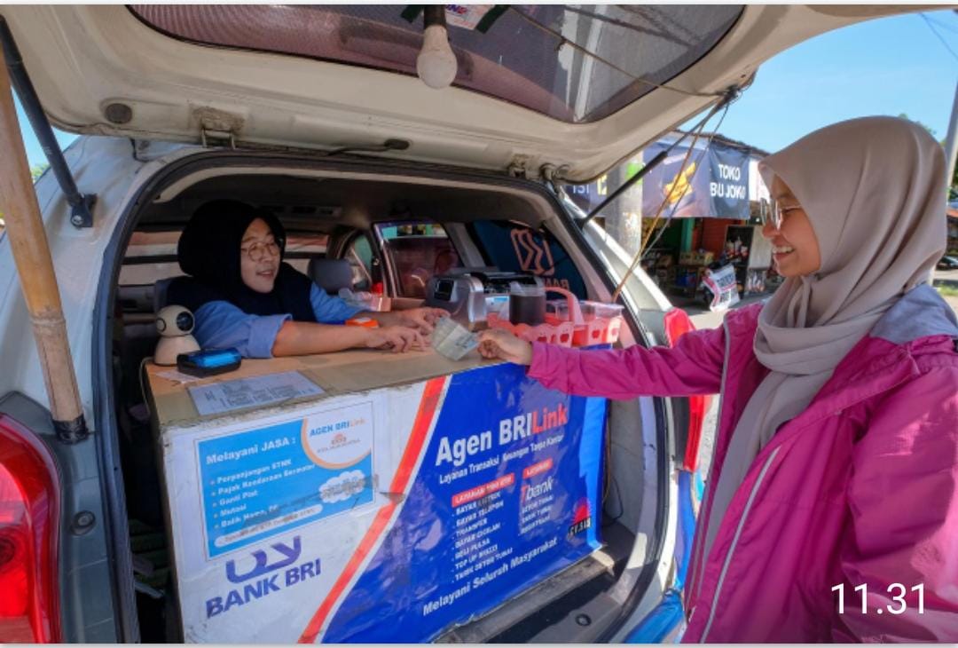 PT Bank Rakyat Indonesia (Persero) Tbk (BRI) terus menunjukkan komitmennya dalam mendukung inklusi keuangan dan penguatan ekonomi kerakyatan melalui keberadaan AgenBRILink. Hingga akhir Maret 2025 jumlah AgenBRILink . 1,2 Juta AgenBRILink Jangkau 88% Wilayah Indonesia