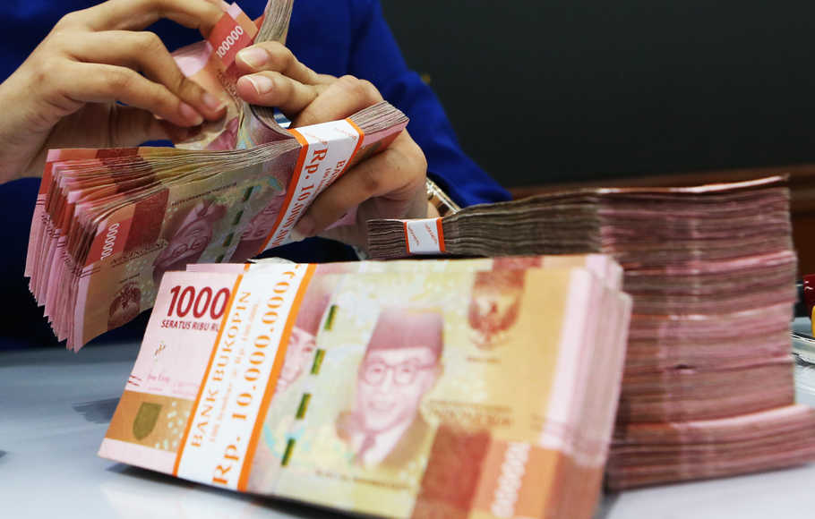 Bank Indonesia (BI) melaporkan likuiditas perekonomian atau uang beredar dalam arti luas (M2) pada Maret 2025 tercatat Rp9.436,4 triliun atau tumbuh 6,1% Uang Beredar Maret 2025 Rp9.436,4 Triliun, Tumbuh 6,1 Persen