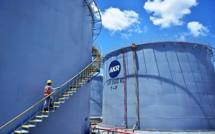 AKR Corporindo (AKRA) Catat Laba Drop 5 Persen di Kuartal I-2025