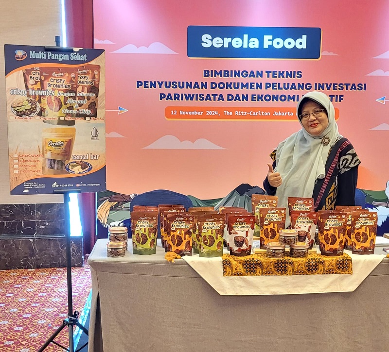 BRI terus menunjukkan komitmennya dalam melakukan pemberdayaan dan pendampingan bagi pengusaha Usaha Mikro, Kecil dan Menengah (UMKM) untuk dapat meningkatkan skala bisnis dan mengembangkan usahanya. Salah satu inisiatif unggulan dalam pendampingan pelaku UMKM adalah melalui platform digital LinkUMKM yang menjembatani kebutuhan pelaku UMKM terhadap akses pasar, pembiayaan, pelatihan serta pendampingan usaha. Berkat LinkUMKM BRI, Pengusaha Ini Sukses Naik Kelas
