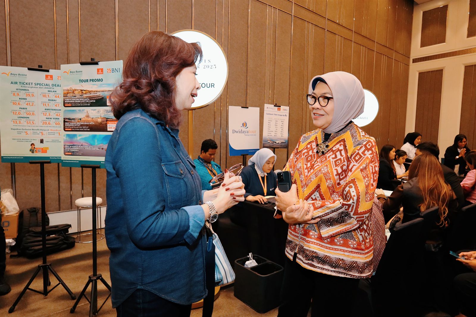PT Bank Negara Indonesia (Persero) Tbk atau BNI mencatat kenaikan transaksi 95% untuk pembelian tiket maskapai Emirates di acara Private Event BNI - Emirates Travel Fair 2025. BNI (BBNI) Ungkap Kenaikan Transaksi Nasabah Premium