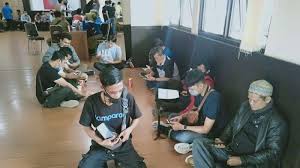 Para wartawan sedang bekerja di lapangan. Dok. Tribunnews. Jalin MoU dengan LPSK, Dewan Pers Perkuat Perlindungan Jurnalis