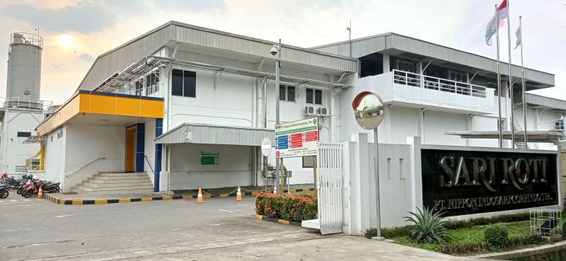 Pabrik Sari Roti tampak sepi dari sudut bagian luar. FOTO - ISTIMEWA Melorot 69 Persen, Kuartal I-2025 Laba ROTI Sisa Rp23 Miliar