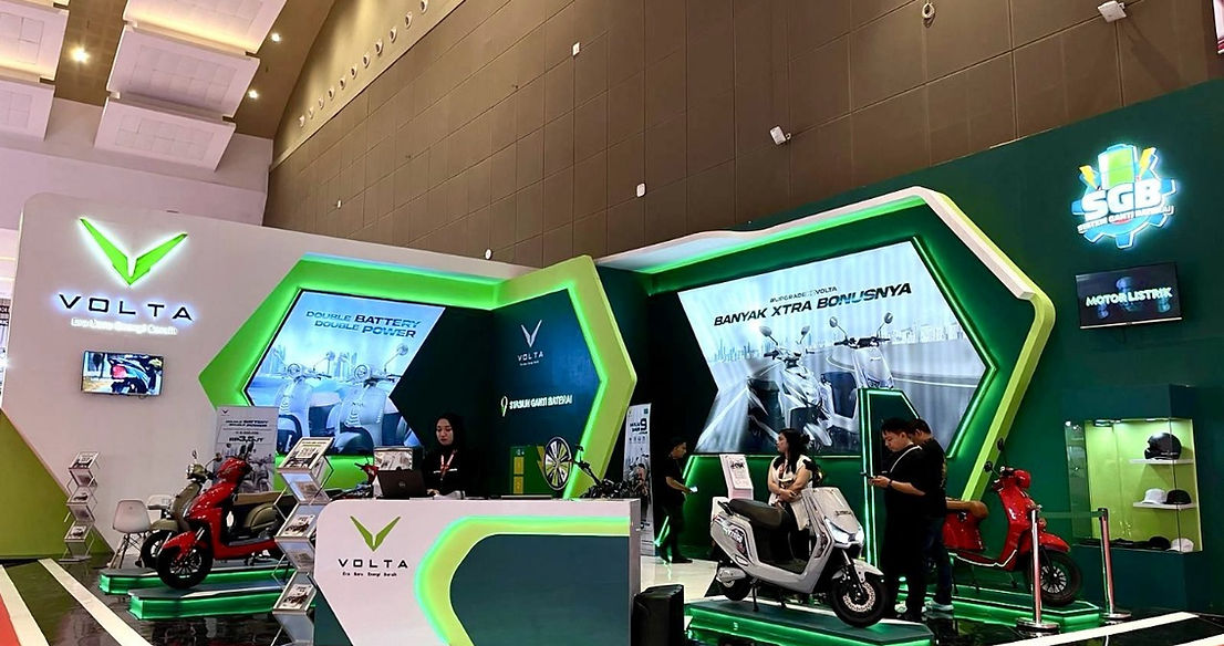Sejumlah kendaraan listrik besutan NFC Indonesia mejeng di ruang pamer perseroan. FOTO - ISTIMEWA Pengendali Absen, NFCX Private Placement 66,66 Juta Lembar