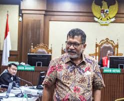 Zarof Ricar di pengadilan. Dok. Media Indonesia. Jadi Broker Tambang, Zarof Ricar Ngaku dapat Fee Rp100 Miliar