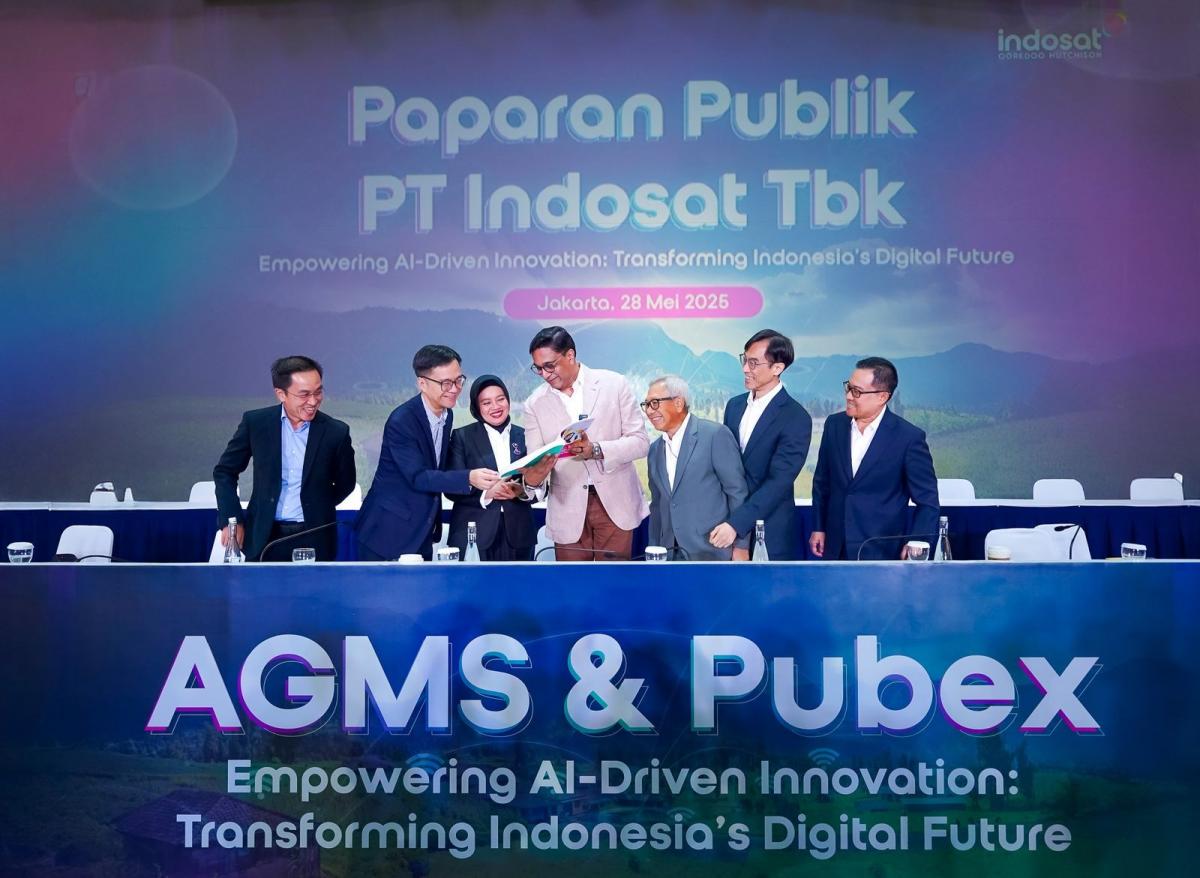 Pengurus Indosat di sela-sela pelaksanaan RUPS Tahunan edisi tahun buku 2024. FOTO - ISTIMEWA Konsisten! Indosat (ISAT) Salurkan Dividen Rp2,7 Triliun