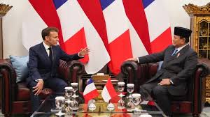 Presiden Prabowo Subianto dan Presiden Prancis Emmanuel Macron (kiri). Dok. BPMI Setpres RI. Indonesia-Prancis Sepakati 26 Kerja Sama Senilai Rp179 Triliun