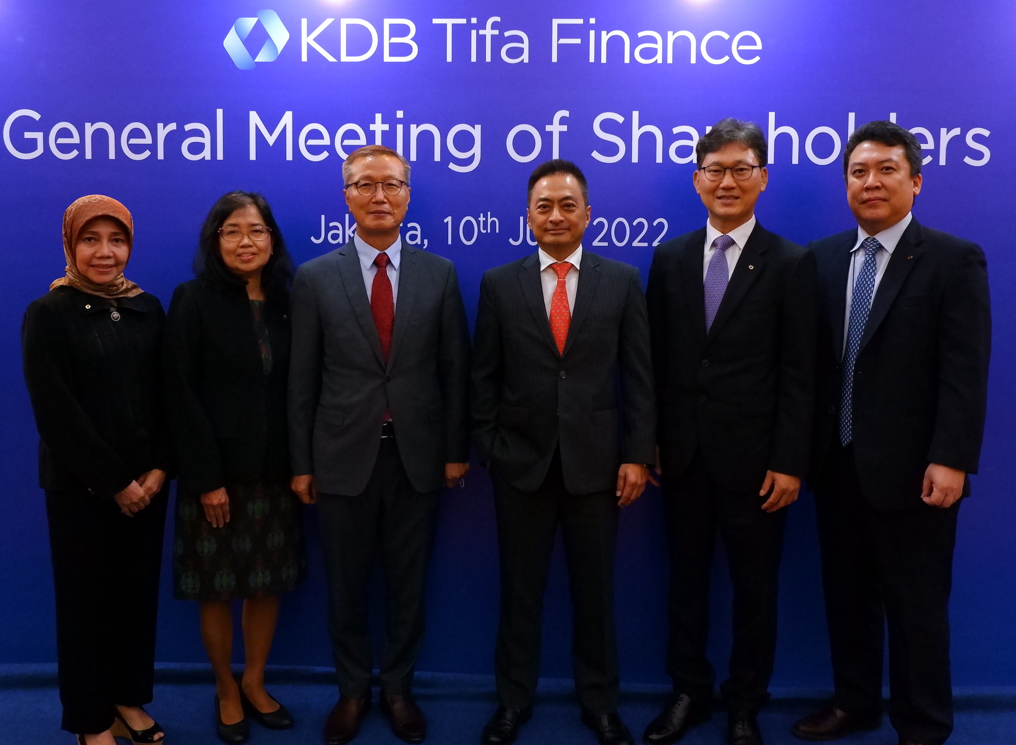 Pengurus KDB Tifa Finance usai melakukan public expose. FOTO - ISTIMEWA Pengendali Buang 111,88 Juta Saham TIFA, Ini Tujuannya