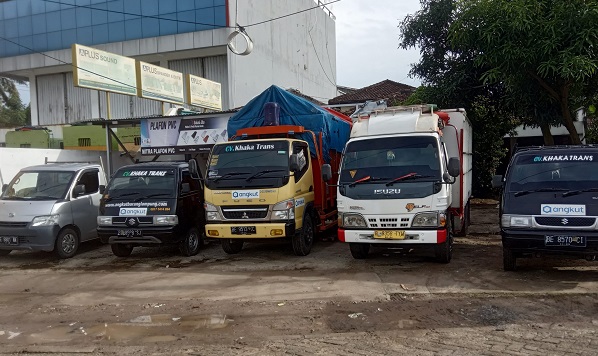 Neraca Perdagangan Kendaraan Niaga Hingga Maret Defisit Rp9,7T