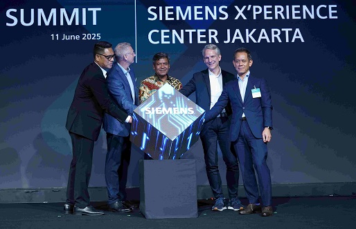 Kemenperin menginisiasi program digitalisasi industri hilir kelapa sawit melalui pengembangan Sistem Informasi Produk Sawit dan Turunannya (Siprosatu) Kemenperin Inisiasi Siprosatu, Percepat Digitalisasi Industri Sawit