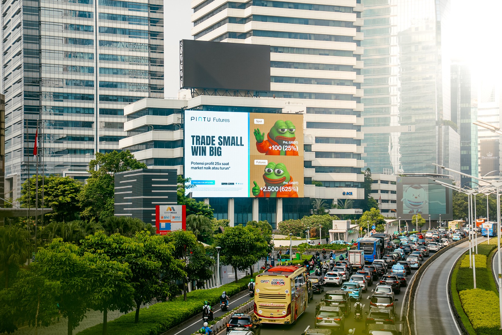 Potret salah satu iklan Billboard dari PINTU. PINTU Futures Catat Performa Positif di Mei 2025