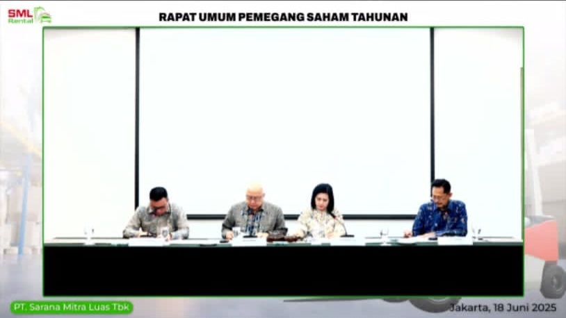 Jajaran Direksi dan Komisaris PT Sarana Mitra Luas Tbk (SMIL) saat RUPS dan putuskan dividen tunai. Sah! Sarana Mitra Luas (SMIL) Tebar Dividen Rp32,30 Miliar