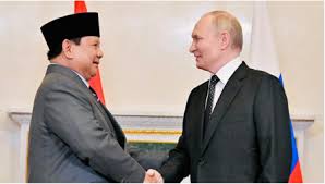 Presiden Prabowo Subianto dan Presiden Rusia Vladimir Putin (kanan). Dok. Sekretariat Presiden. Prabowo-Putin Saksikan Pendirian Platform Investasi Indo-Rusia