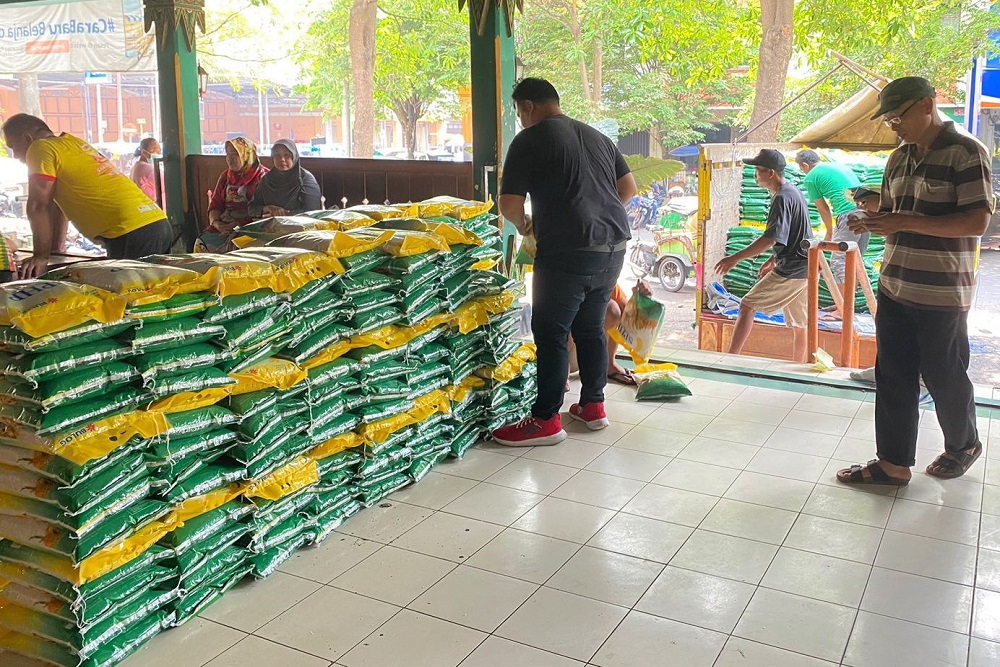Ilustrasi beras program Stabilisasi Pasokan dan Harga Pangan (SPHP). dok. Harian Jogja. 80 Persen Beras SPHP Dioplos, Negara Rugi Rp2T, Ini Langkah Mentan