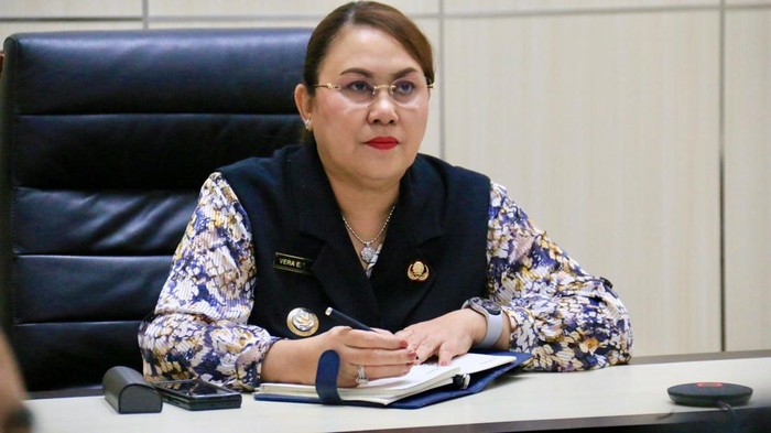 Bupati Donggala Vera Elena Laruni. Dok. Media Indonesia. Cari Keadilan, Donggala Tuntut Jatah DBH Proyek Gas Selat Makassar