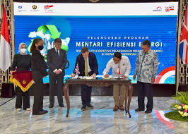 Indonesia-Inggris Rilis Program Energi Rendah Karbon, Investasi Rp72T