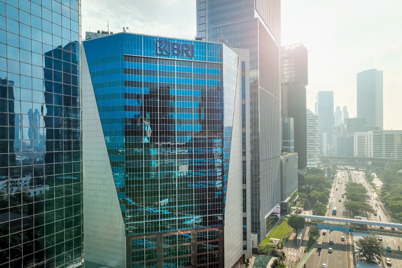PT Bank Rakyat Indonesia (Persero) Tbk atau BRI kembali menorehkan prestasi di tingkat dunia dengan menempati peringkat tertinggi sebagai bank terbaik di Indonesia dalam daftar Top 1000 World Banks 2025. BRI Lagi-Lagi Masuk Daftar Bank Terbaik Dunia