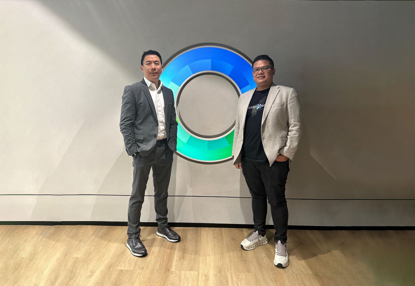 (Ki- Ka) Thomas Pramotedham, CEO Presight - Rafael Ibrahim, Founder & CEO AJARI.DOK/ISTIMEWA Startup AI Asal Indonesia Unjuk Taring di Kancah Dunia